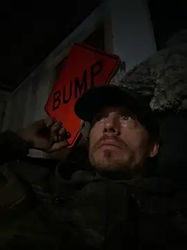 Snapshot of KBONE36 chatting on 11/26/25, 01:28 KBONE36 online show from 11/26/25, 01:28