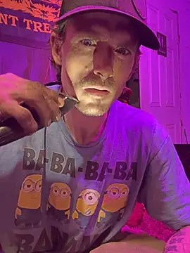 Snapshot of KBONE36 chatting on 01/13/26, 04:23 KBONE36 online show from 01/13/26, 04:23