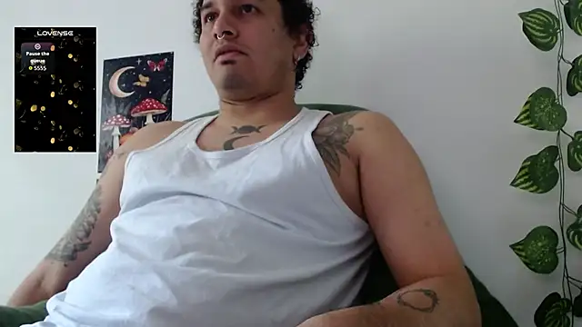 Snapshot of Dany_milk chatting on 05/26/26, 04:25 Dany milk online show from 05/26/26, 04:25
