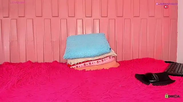 Snapshot of Briana_Wells_ chatting on 12/16/24, 05:54 Briana Wells  online show from 12/16/24, 05:54