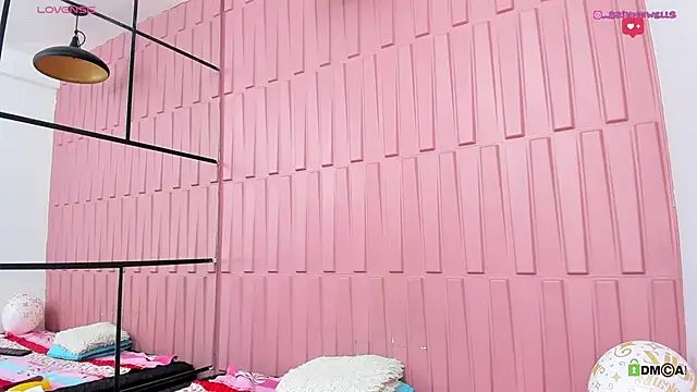 Snapshot of Briana_Wells_ chatting on 12/21/24, 09:15 Briana Wells  online show from 12/21/24, 09:15