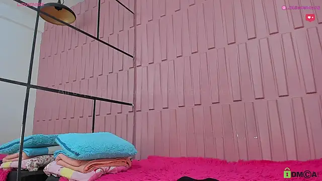 Snapshot of Briana_Wells_ chatting on 02/06/25, 04:14 Briana Wells  online show from 02/06/25, 04:14