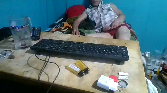 Snapshot of malekon76 chatting on 12/22/24, 09:11 malekon76 online show from 12/22/24, 09:11