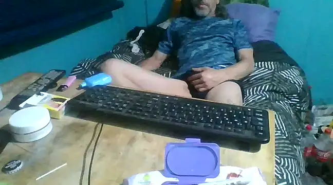 Snapshot of malekon76 chatting on 01/12/25, 10:23 malekon76 online show from 01/12/25, 10:23