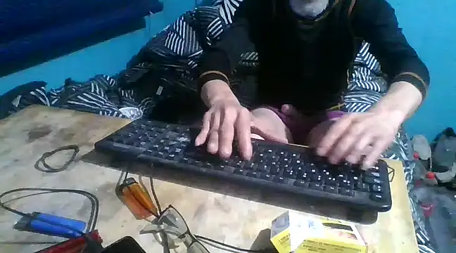 Snapshot of malekon76 chatting on 01/27/25, 11:22 malekon76 online show from 01/27/25, 11:22