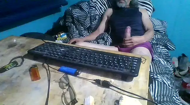 Snapshot of malekon76 chatting on 01/28/25, 08:04 malekon76 online show from 01/28/25, 08:04