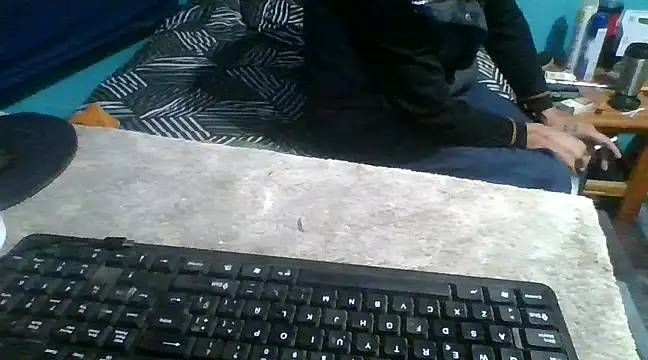 Snapshot of malekon76 chatting on 03/14/25, 04:43 malekon76 online show from 03/14/25, 04:43