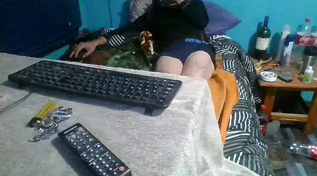 Snapshot of malekon76 chatting on 03/16/25, 01:49 malekon76 online show from 03/16/25, 01:49