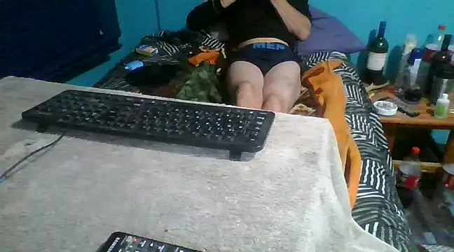 Snapshot of malekon76 chatting on 03/16/25, 04:56 malekon76 online show from 03/16/25, 04:56