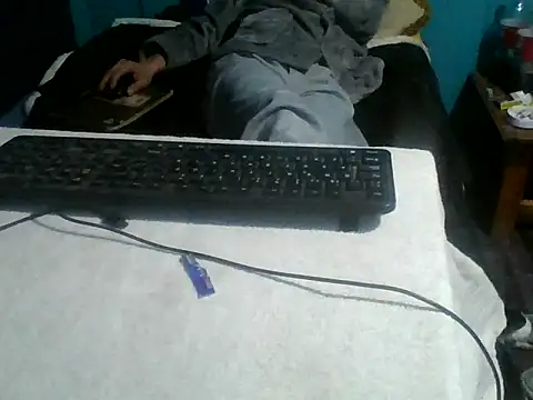 Snapshot of malekon76 chatting on 09/20/25, 09:54 malekon76 online show from 09/20/25, 09:54