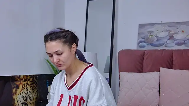 Snapshot of NicolLopeze chatting on 02/26/25, 07:20 NicolLopeze online show from 02/26/25, 07:20