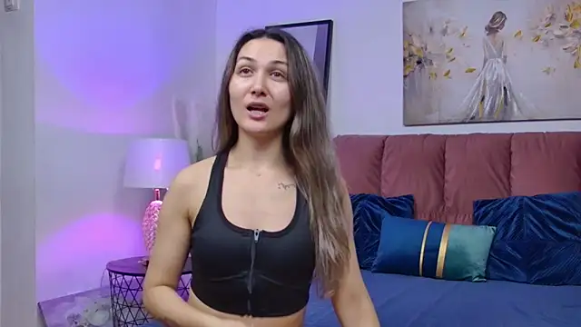 NicolLopeze online show from 02/04/26, 04:57