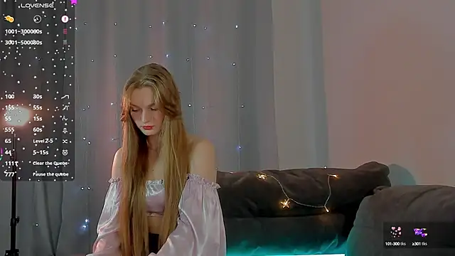 Snapshot of Barbie-Doll- chatting on 12/09/24, 11:24 Barbie-Doll- online show from 12/09/24, 11:24