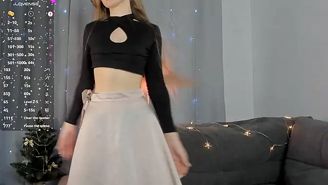 Snapshot of Barbie-Doll- chatting on 12/28/24, 09:51 Barbie-Doll- online show from 12/28/24, 09:51