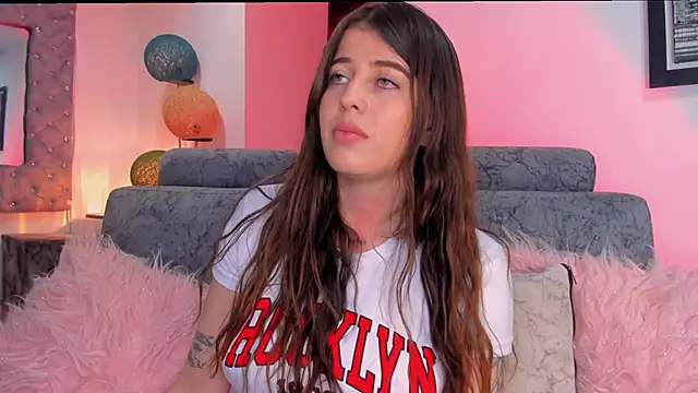 zoe kittylove online show from 01/18/26, 05:44