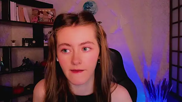 Snapshot of KateCuddle chatting on 12/09/24, 03:40 KateCuddle online show from 12/09/24, 03:40