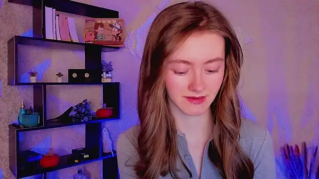 Snapshot of KateCuddle chatting on 12/16/24, 02:15 KateCuddle online show from 12/16/24, 02:15