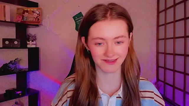 Snapshot of KateCuddle chatting on 12/30/24, 04:42 KateCuddle online show from 12/30/24, 04:42