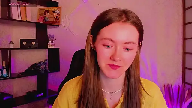 Snapshot of KateCuddle chatting on 01/13/25, 02:18 KateCuddle online show from 01/13/25, 02:18