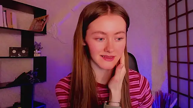 Snapshot of KateCuddle chatting on 01/15/25, 07:59 KateCuddle online show from 01/15/25, 07:59