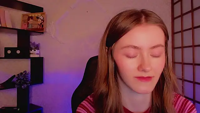 Snapshot of KateCuddle chatting on 01/22/25, 05:16 KateCuddle online show from 01/22/25, 05:16