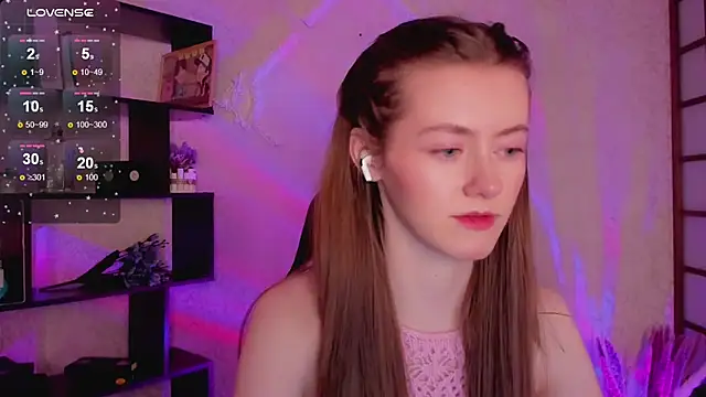 Snapshot of KateCuddle chatting on 01/30/25, 02:27 KateCuddle online show from 01/30/25, 02:27