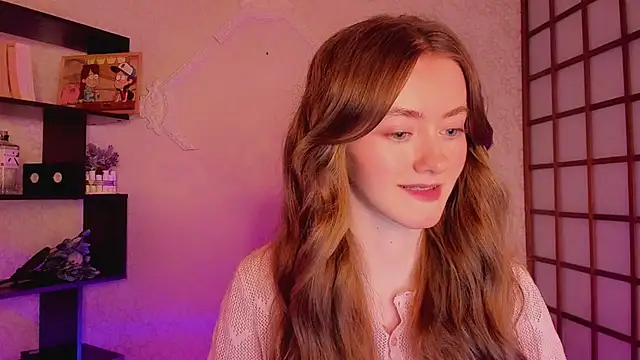 Snapshot of KateCuddle chatting on 02/07/25, 05:20 KateCuddle online show from 02/07/25, 05:20