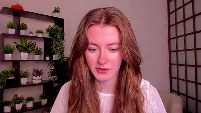 Snapshot of KateCuddle chatting on 10/03/25, 02:41 KateCuddle online show from 10/03/25, 02:41