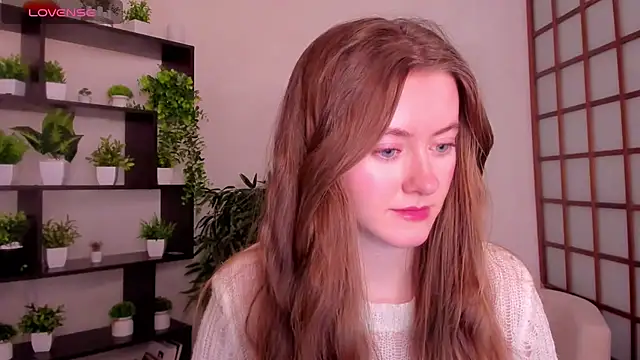 Snapshot of KateCuddle chatting on 11/27/25, 02:24 KateCuddle online show from 11/27/25, 02:24