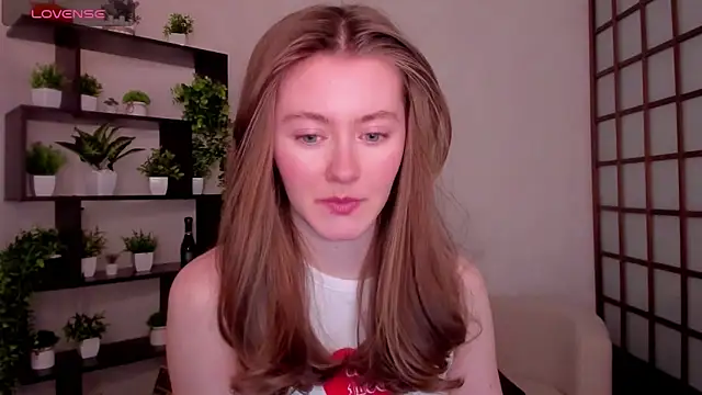 Snapshot of KateCuddle chatting on 02/03/26, 02:21 KateCuddle online show from 02/03/26, 02:21