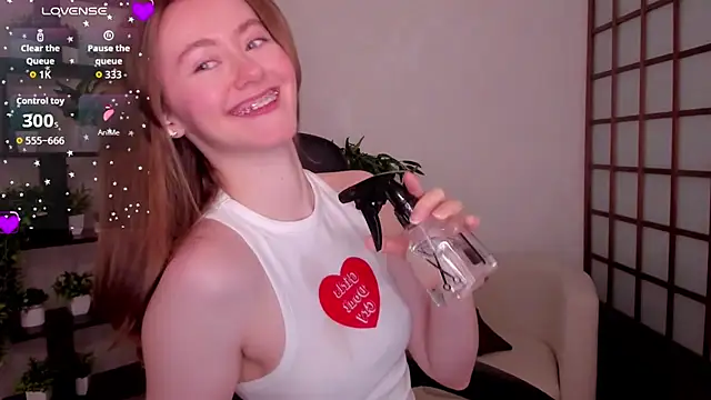 Snapshot of KateCuddle chatting on 02/03/26, 02:53 KateCuddle online show from 02/03/26, 02:53