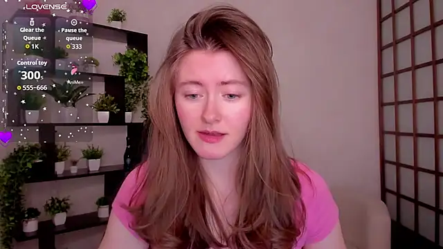 Snapshot of KateCuddle chatting on 02/03/26, 07:35 KateCuddle online show from 02/03/26, 07:35