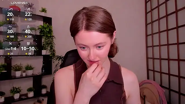 Snapshot of KateCuddle chatting on 03/02/26, 07:26 KateCuddle online show from 03/02/26, 07:26