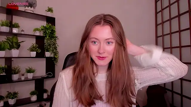 Snapshot of KateCuddle chatting on 03/19/26, 02:48 KateCuddle online show from 03/19/26, 02:48