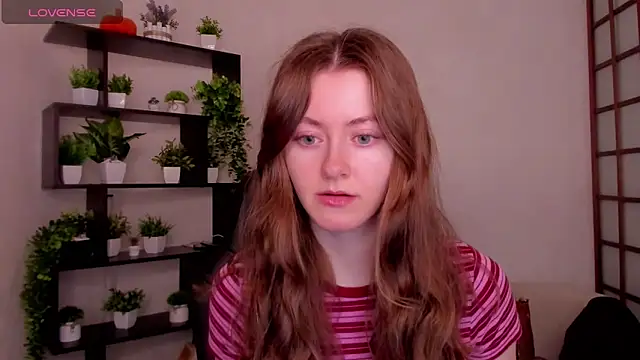 Snapshot of KateCuddle chatting on 03/26/26, 02:28 KateCuddle online show from 03/26/26, 02:28