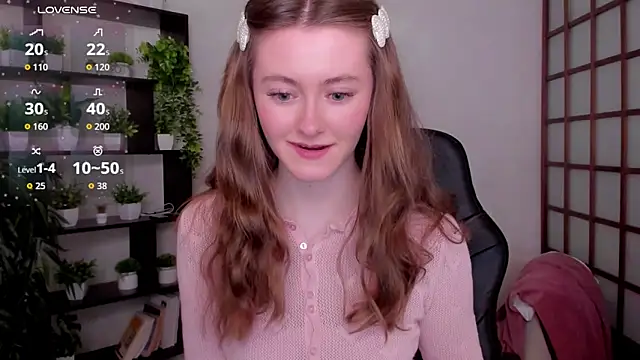 Snapshot of KateCuddle chatting on 04/06/26, 04:46 KateCuddle online show from 04/06/26, 04:46