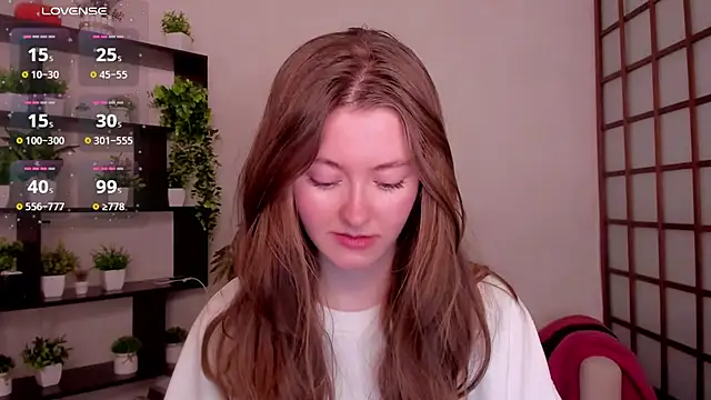 Snapshot of KateCuddle chatting on 04/16/26, 02:34 KateCuddle online show from 04/16/26, 02:34