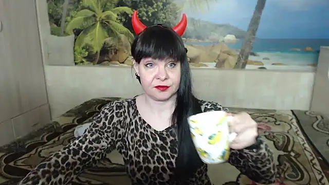 Snapshot of Aphelandra chatting on 03/13/25, 12:56 Aphelandra online show from 03/13/25, 12:56