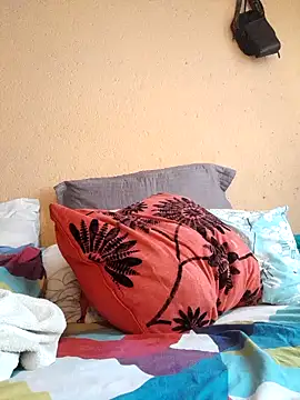 Snapshot of TYGER999 chatting on 12/10/24, 09:01 TYGER999 online show from 12/10/24, 09:01