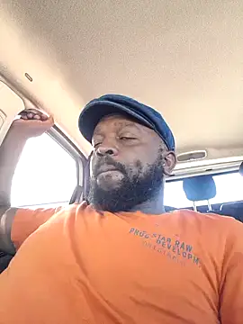 Snapshot of TYGER999 chatting on 02/09/25, 07:27 TYGER999 online show from 02/09/25, 07:27