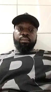 Snapshot of TYGER999 chatting on 02/12/25, 05:58 TYGER999 online show from 02/12/25, 05:58