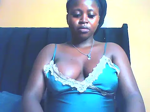 EboniesBelle online show from 04/17/26, 05:32