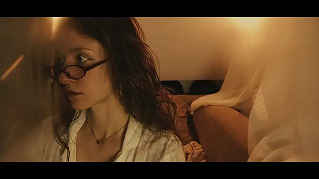 Snapshot of WebCora chatting on 11/05/25, 05:57 WebCora online show from 11/05/25, 05:57