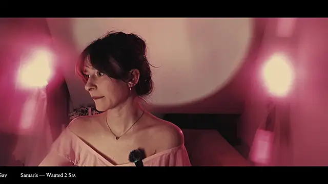 Snapshot of WebCora chatting on 03/24/26, 04:45 WebCora online show from 03/24/26, 04:45