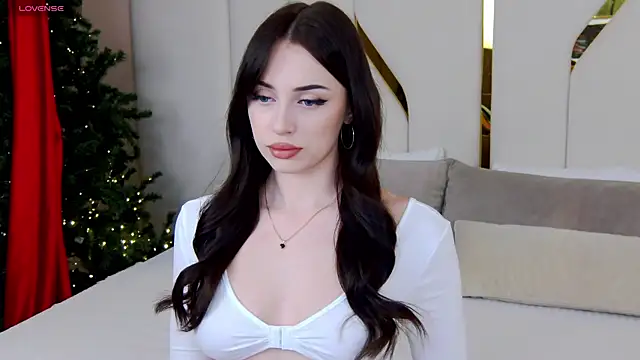 Betty Bridge online show from 11/30/25, 05:22