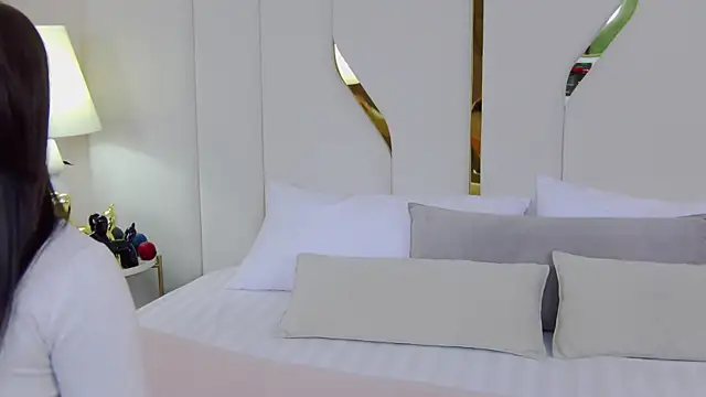 Betty Bridge online show from 03/10/26, 05:34