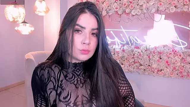 Snapshot of KendraClarkX chatting on 04/12/26, 03:11 KendraClarkX online show from 04/12/26, 03:11