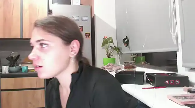 delightful sofi online show from 12/30/24, 06:49