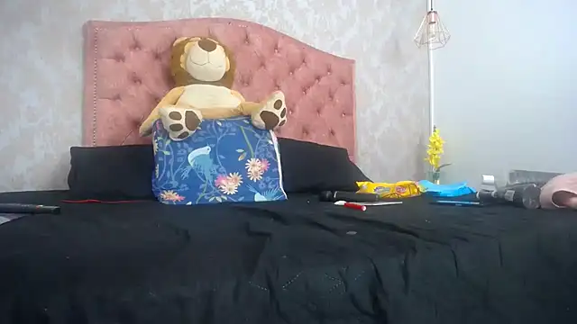 SHARICK GRECO online show from 02/03/25, 12:14