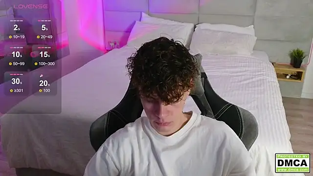 cute thomas online show from 12/01/24, 07:03